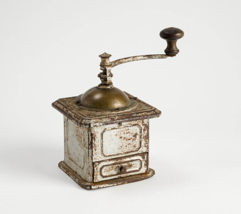 Műtárgyak a Hegyvidék múltjából