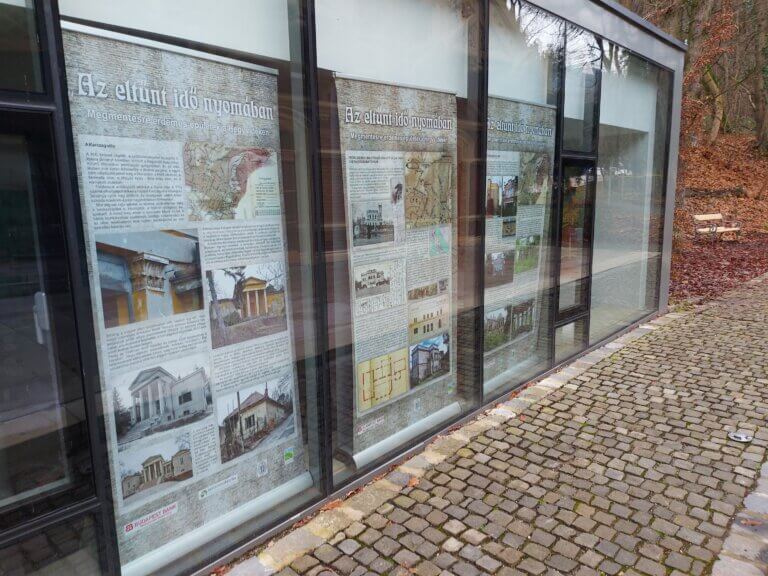 Az eltűnt idő nyomában – kiállítás