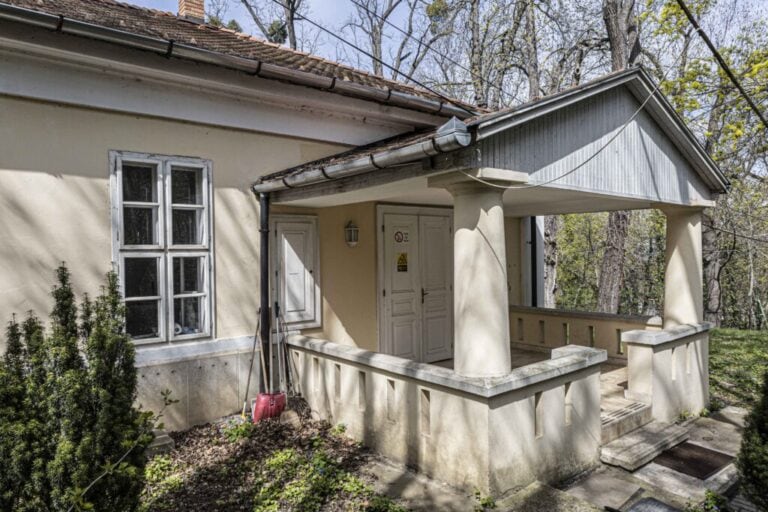 Nyitva a kert, nyitva a ház!