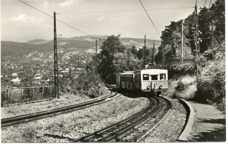 Fogaskerekű 150 – kiállításmegnyitó